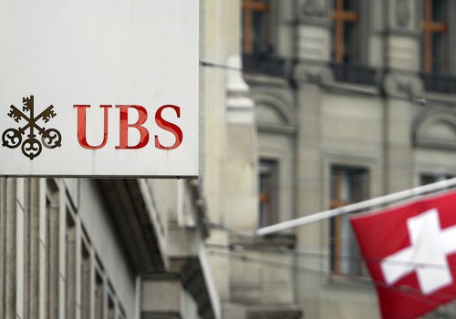 İsveçrənin UBS bankı 3,7 milyard avro cərimə olunub