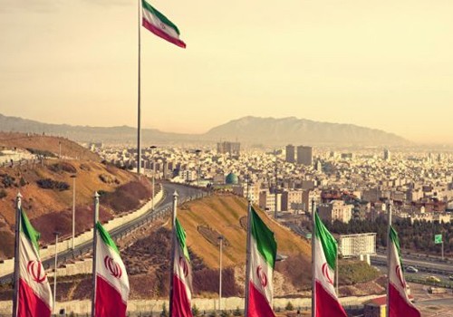 İran səfirliyi ermənilərin plakatını və şüarlarını pisləyir
