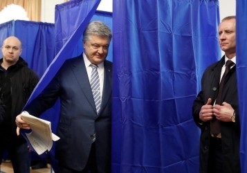 Petro Poroşenko: İnanıram ki, xalq düzgün seçim edəcək