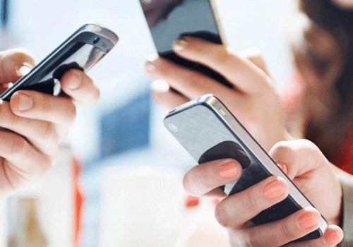Mobil rabitə operatorlarının 6 aylıq qazancı: 421,5 milyon manat