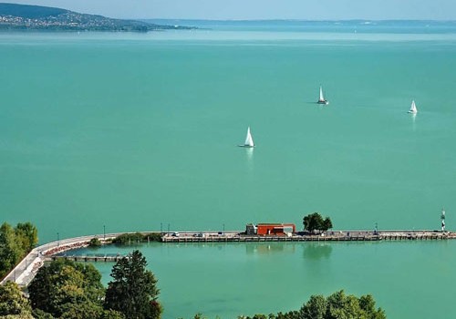 Balaton gölü populyarlığını qoruyub saxlayır