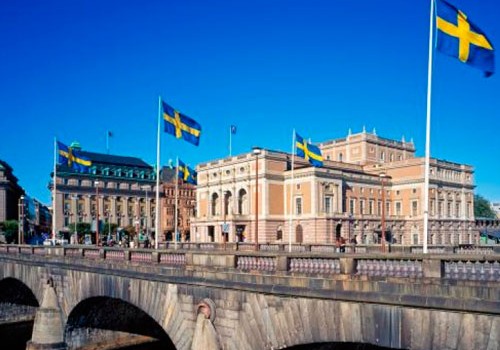 İsveçi iqtisadi tənəzzül gözləyir