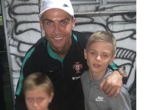 Oğlunu Ronaldo ilə tanış etdi