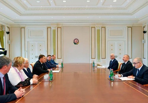 Prezident İlham Əliyev Rusiyanın Sverdlovsk vilayətinin qubernatorunu qəbul edib