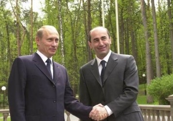 Kremlin sözçüsü Vladimir Putinin Koçaryanla görüşəcəyi barədə sualı cavablandırıb