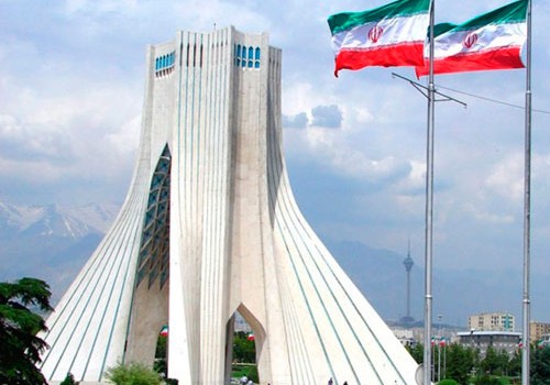 Tehran Ər-Riyadı Yəməndəki müharibəyə son qoymağa çağırıb