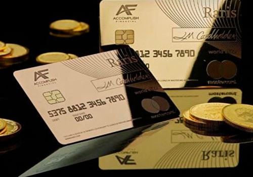 Böyük Britaniyada xalis qızıldan bank kartları hazırlanır