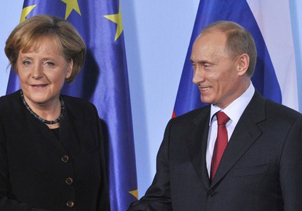 Putin və Merkel arasında telefon danışığı olub