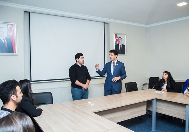 YAP Gəncə şəhər təşkilatında “Vikipediya” Metodik Mərkəzi yaradıldı