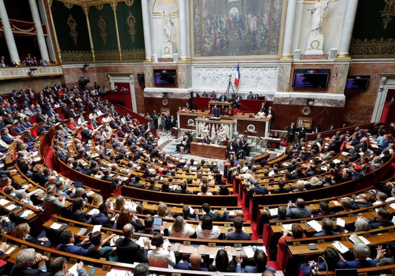 Fransa parlamenti fövqəladə vəziyyət haqqında qanun layihəsini təsdiqləyib