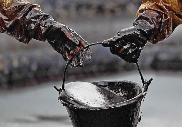 Ər-Riyad “OPEC+” görüşündə Moskvanın düzgün qərar verəcəyinə ümid edir
