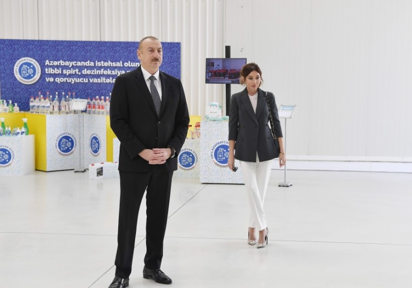 Prezident İlham Əliyev tibbi maska istehsalı müəssisəsinin açılışında iştirak edib - Yenilənib