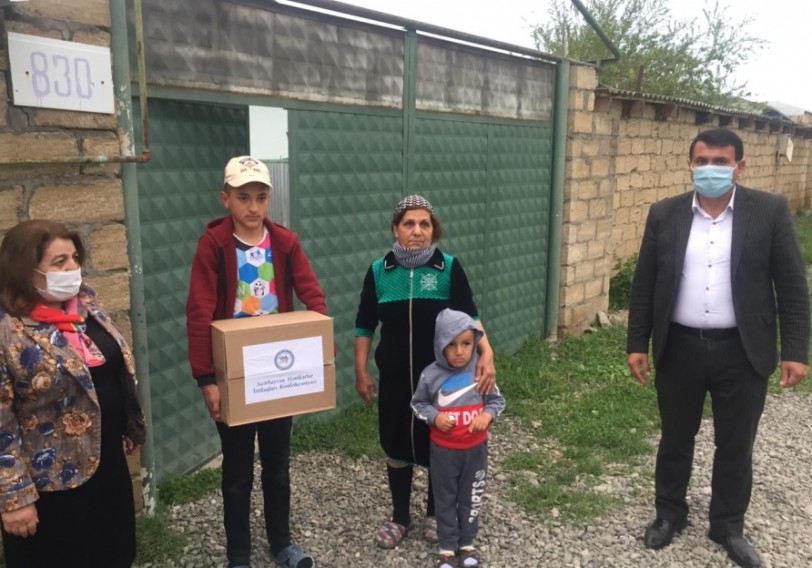Həmkarlar İttifaqları Konfederasiyası Qarabağ bölgəsində 300 aztəminatlı ailəyə ərzaq yardımı edib