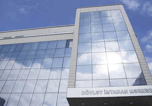 DİM ali məktəblərə sənəd qəbulu ilə bağlı yeni xidmət yaradıb