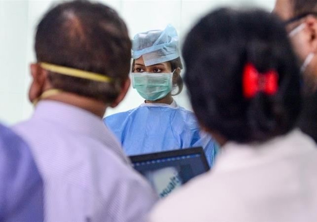Hindistanda koronavirusa daha 15 min nəfər yoluxub