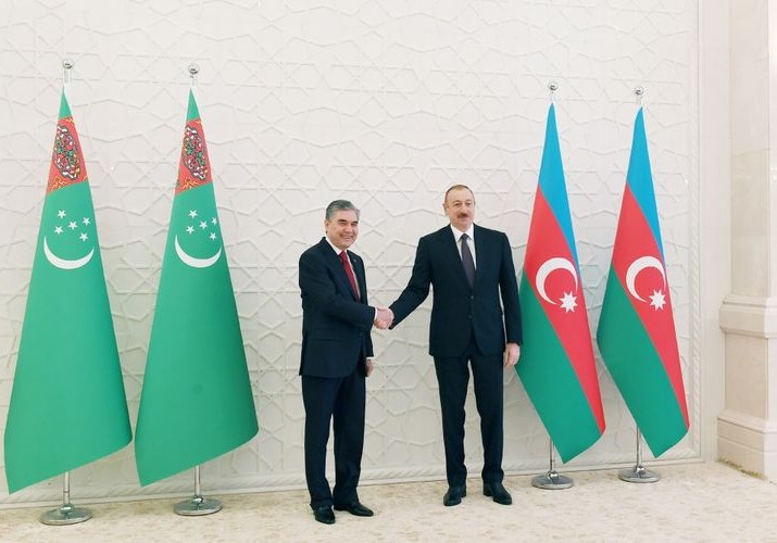 Azərbaycan Prezidenti Türkmənistan Prezidentinə zəng edib