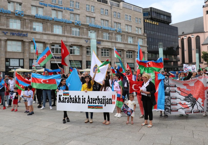 Qarabağ bütün dünyada azərbaycanlıları birləşdirdi