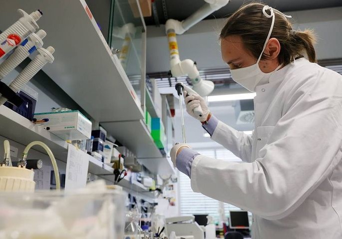 ÜST rəsmisi koronavirus pandemiyasının sona çatacağı tarixi açıqlayıb