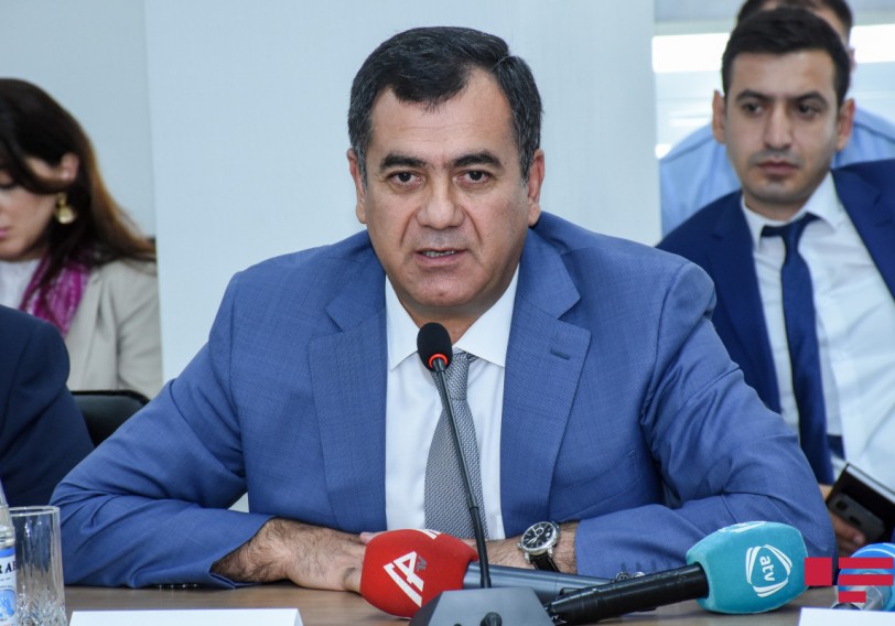 Deputat: “Azərbaycanda pensiya yaşı azaldılmalıdır”
