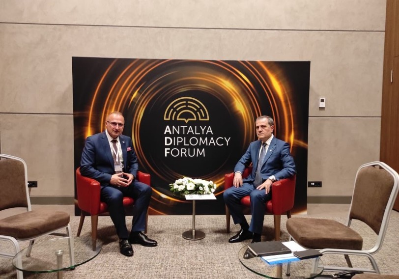 Ceyhun Bayramov Antalya Diplomatiya Forumunda iştirakı çərçivəsində xorvatiyalı həmkarı ilə görüşüb