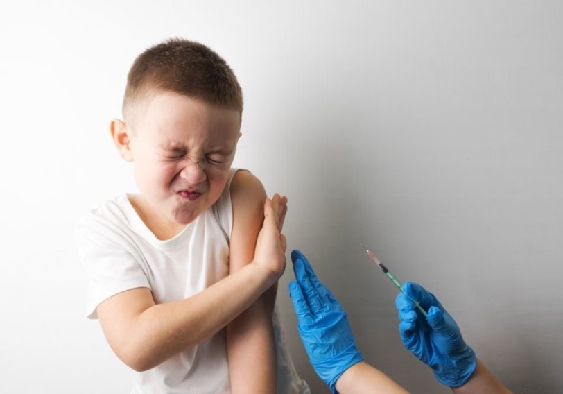 ÜST uşaqların və yeniyetmələrin koronavirusa qarşı peyvənd olunmasına çağırıb