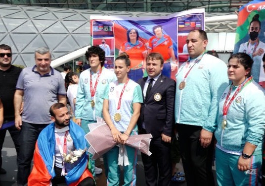 Prezident İlham Əliyev Azərbaycan paralimpiyaçılarını MÜKAFATLANDIRDI