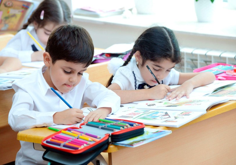 Satışda iş dəftərləri niyə tapılmır? - RƏSMİ AÇIQLAMA