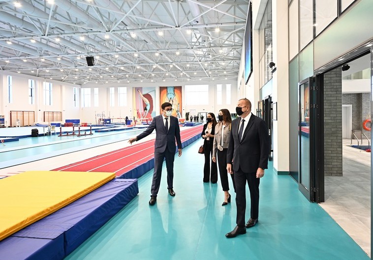 Prezident Milli Gimnastika Arenasının yeni məşq binasında yaradılan şəraitlə tanış olub