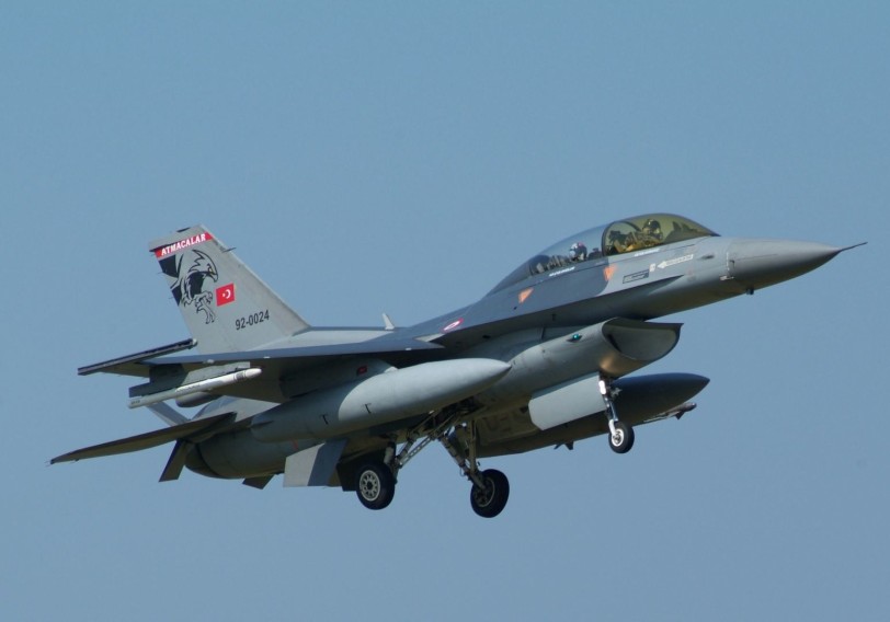Türkiyə ABŞ-dan F-16-ların satın alınması proseduruna start verib - Akar