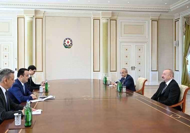 İlham Əliyev özbəkistanlı naziri qəbul edib