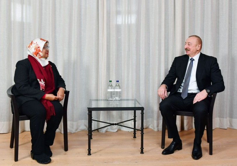 Prezident İlham Əliyev Davosda BMT-nin Məskunlaşma Proqramının icraçı direktoru ilə görüşüb - VİDEO