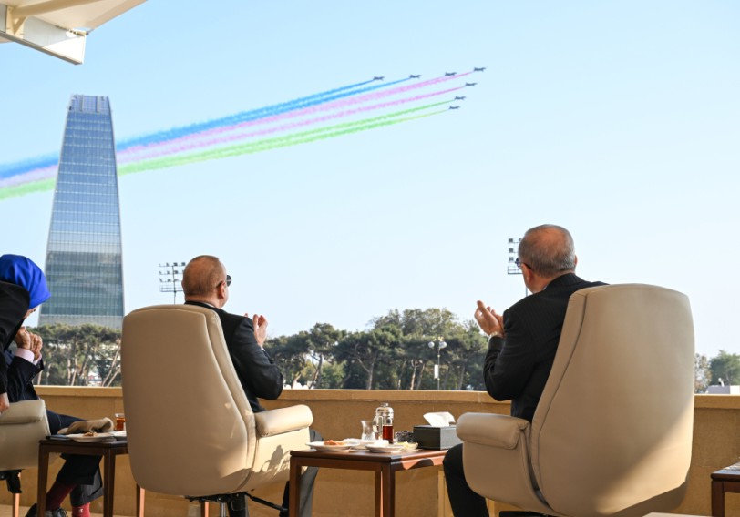 Hərbi parad FOTOLARDA