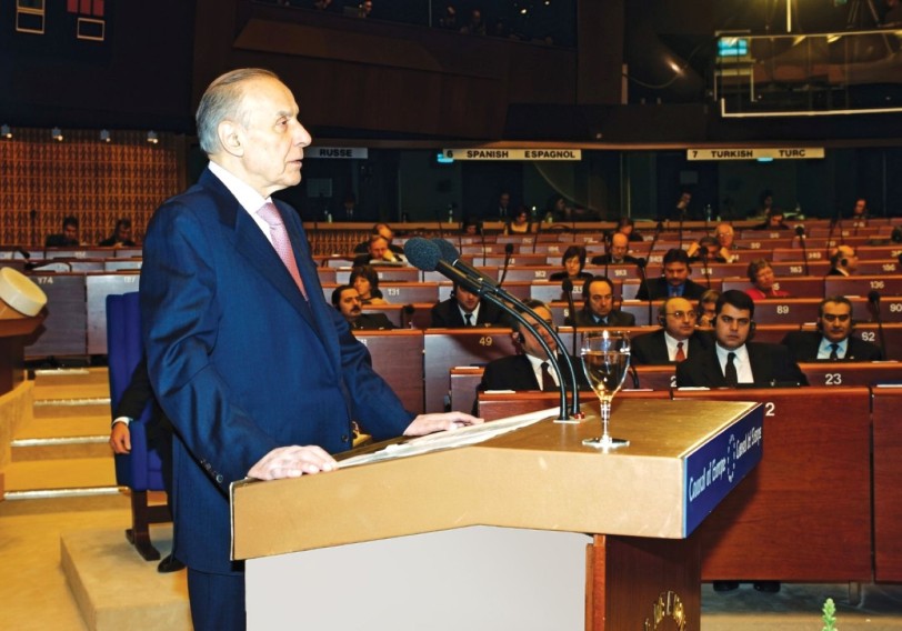 Balanslı xarici siyasət kursunun memarı 