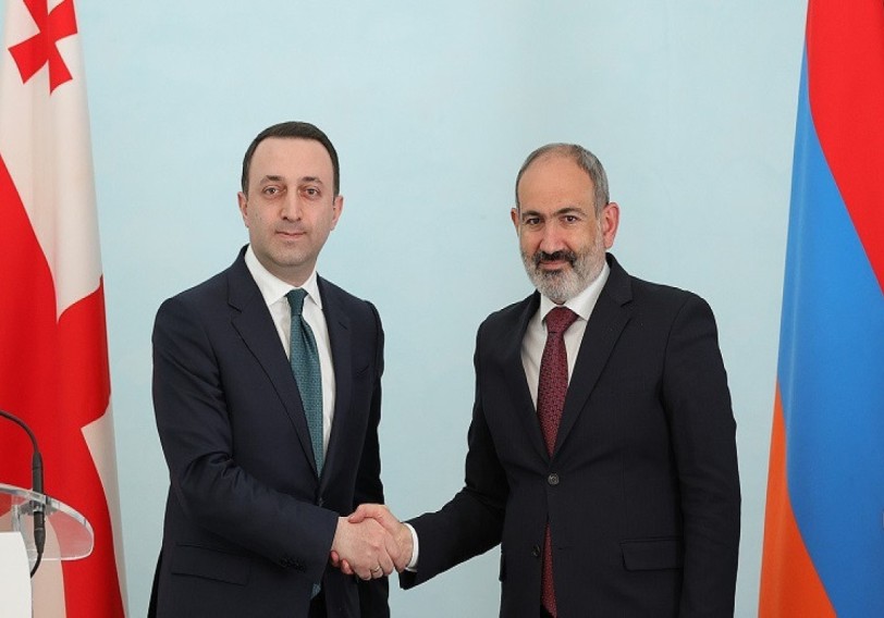 Gürcüstanın Baş naziri Nikol Paşinyanla görüşüb