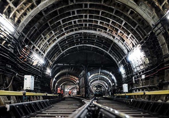 “Ağ şəhər”də metro stansiyası tikiləcək