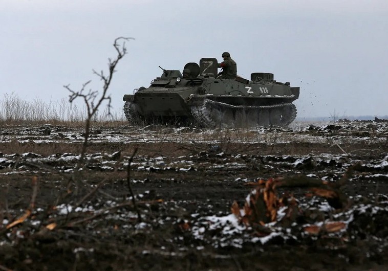 Britaniya kəşfiyyatı: "Rusiyanın silah çatışmazlığı var, 50 illik tanklardan istifadə edir"