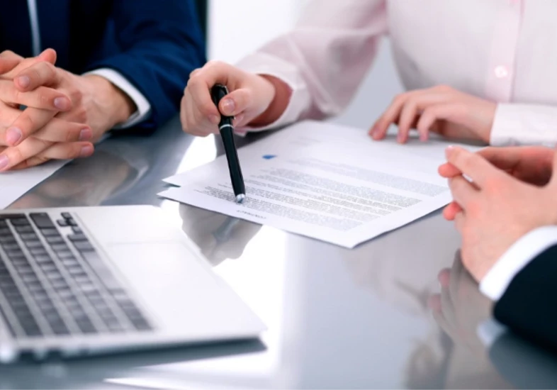 "Dövlət xidmətləri haqqında" yeni qanun qəbul edildi