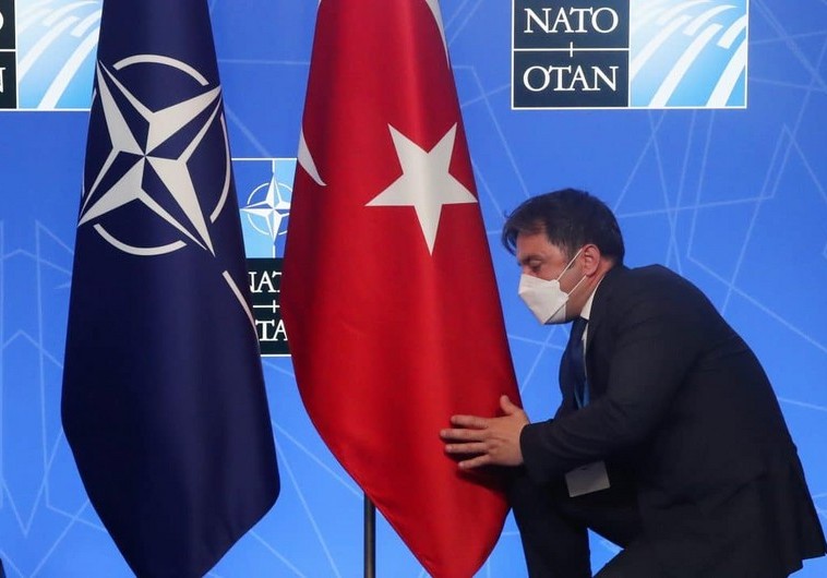 Türkiyənin Finlandiya və İsveçin NATO-ya üzv olması ilə bağlı şərtləri açıqlanıb