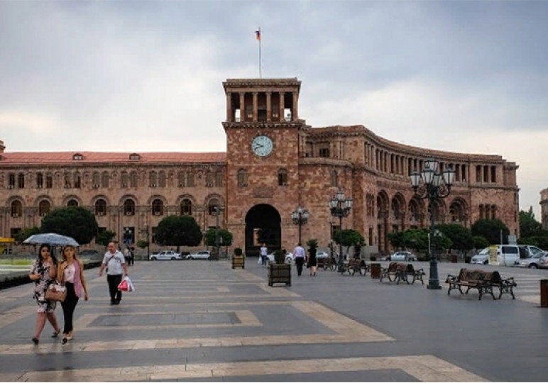 Ermənistanda yeni siyasi gərginlik 