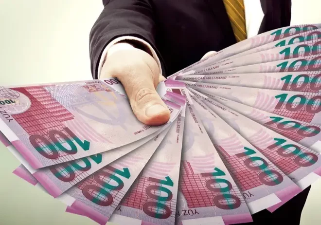 Dövlət və özəl sektorda maaş yarışı