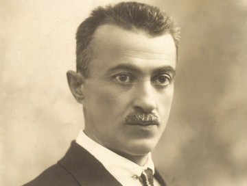 Müəllimlikdən deputatlığa uzanan yol 