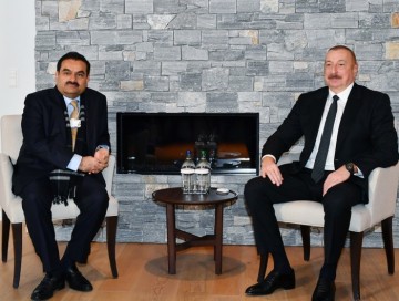 Azərbaycan Prezidenti Davosda "Adani Group" şirkətinin təsisçisi və sədri ilə görüşüb