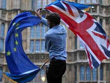 Britaniya yenidən Avropaya üz tutur 