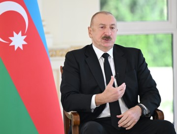 Aydın və birmənalı mövqe