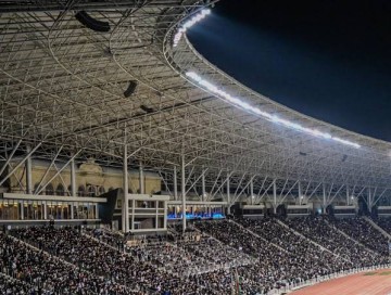 Azarkeşlər stadionlara qayıdır