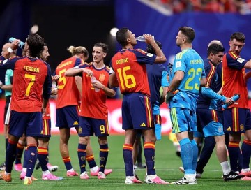 Pulun futbola qalib gəldiyi mundial