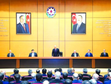 Heydər Əliyevin anadan olmasının 102 illiyi qeyd olunub